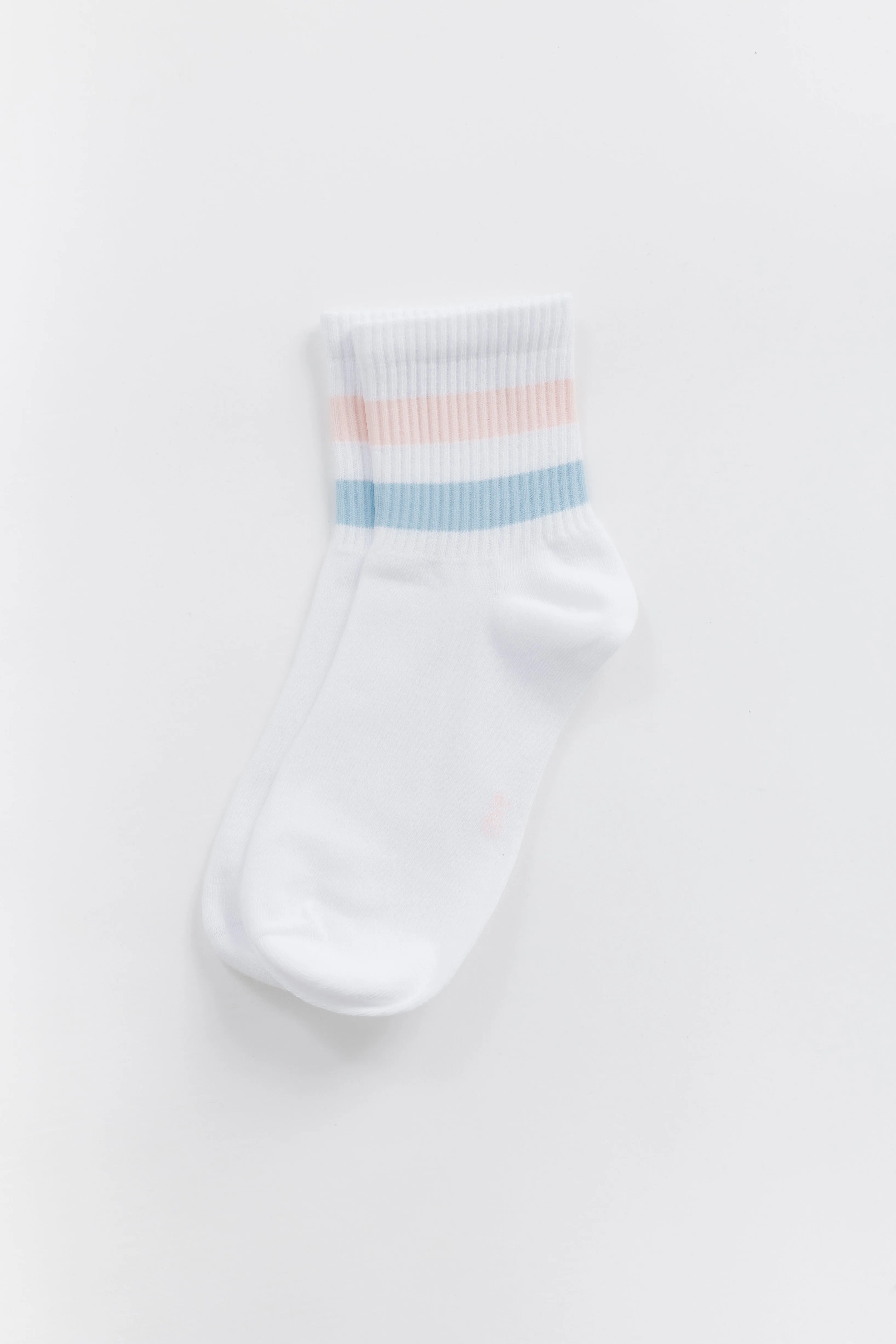 Cove Athletic Quarter Socks