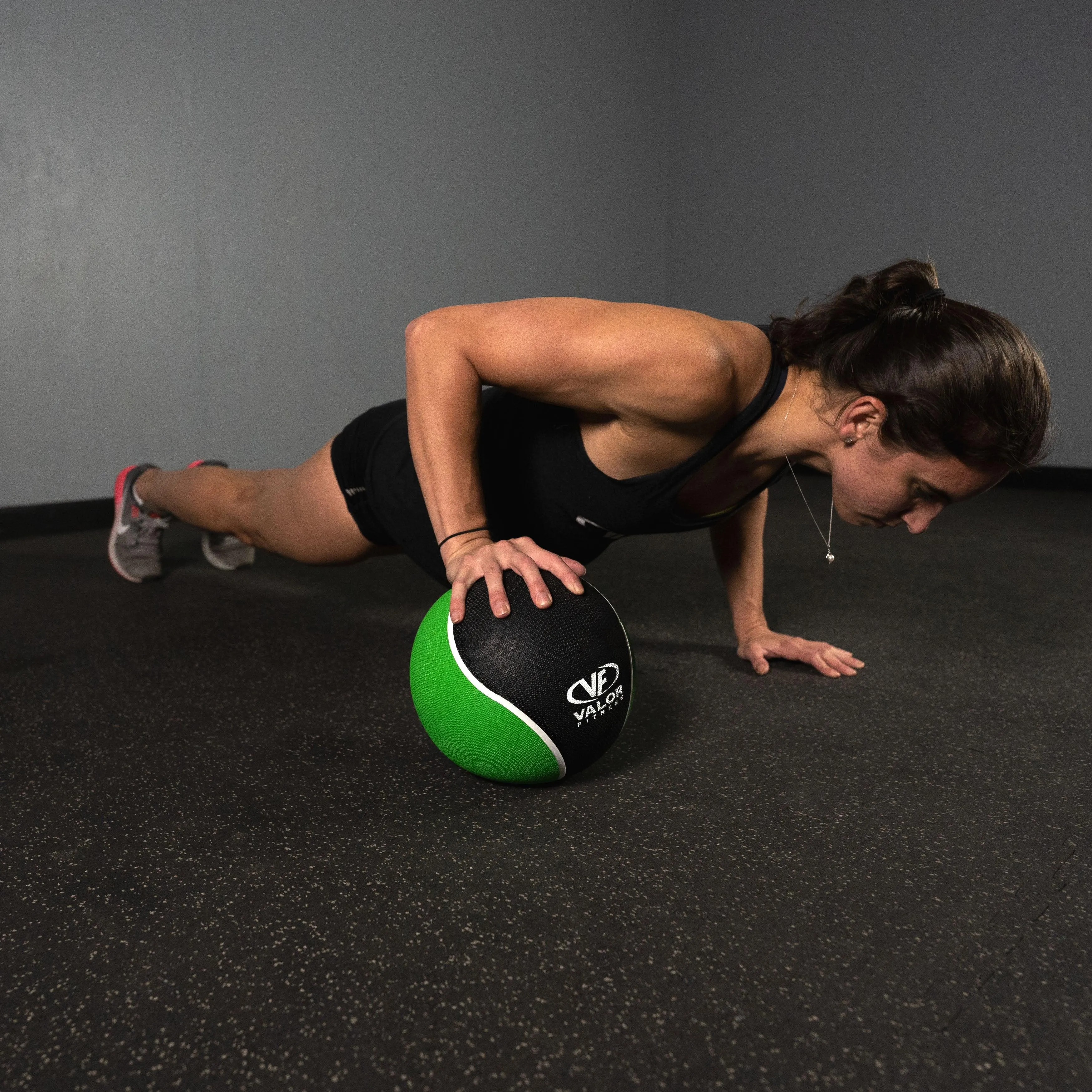 Medicine Balls (3-25lbs)